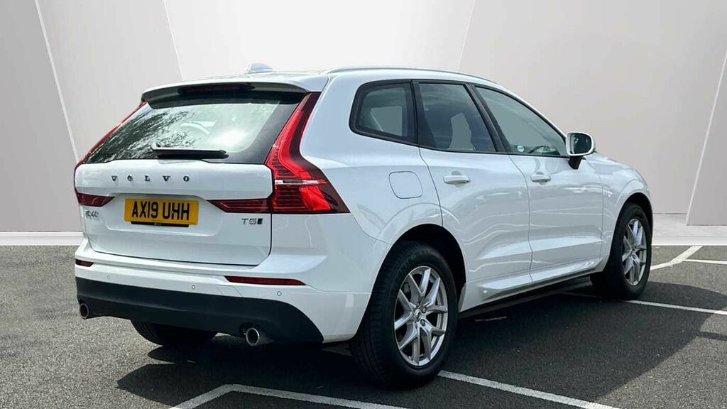 Volvo XC60 T5 Awd Momentum Pro White #2