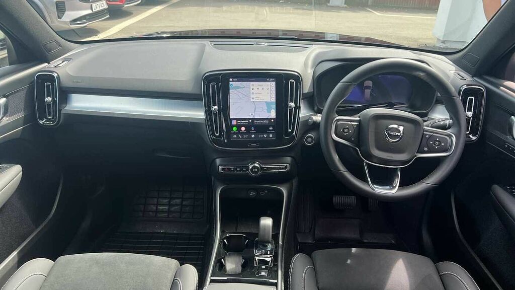 Volvo XC40 Black Edition Plus, B3 Mild Hybrid, RV75XOF Black #5