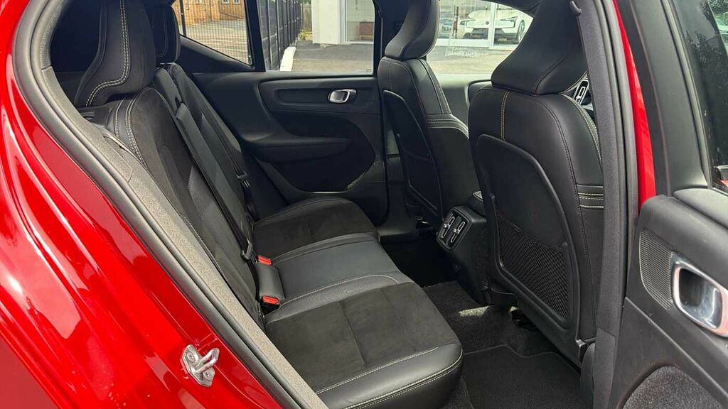 Volvo XC40 T4 Awd R-design Pro KX68NVN Red #6