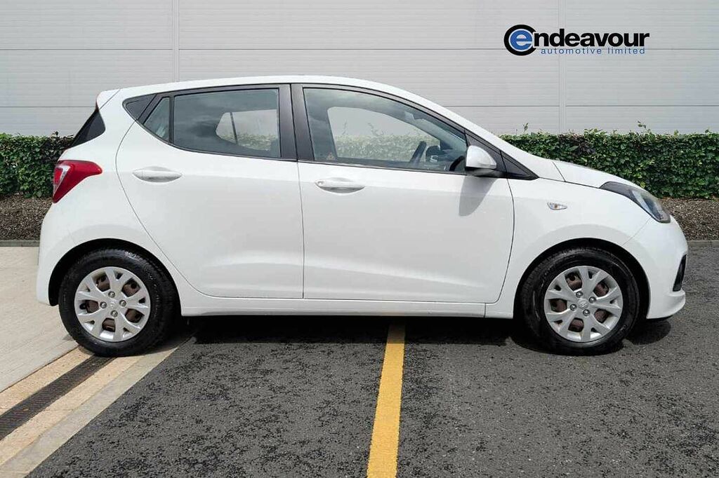 Hyundai I10 1.2 Se White #4