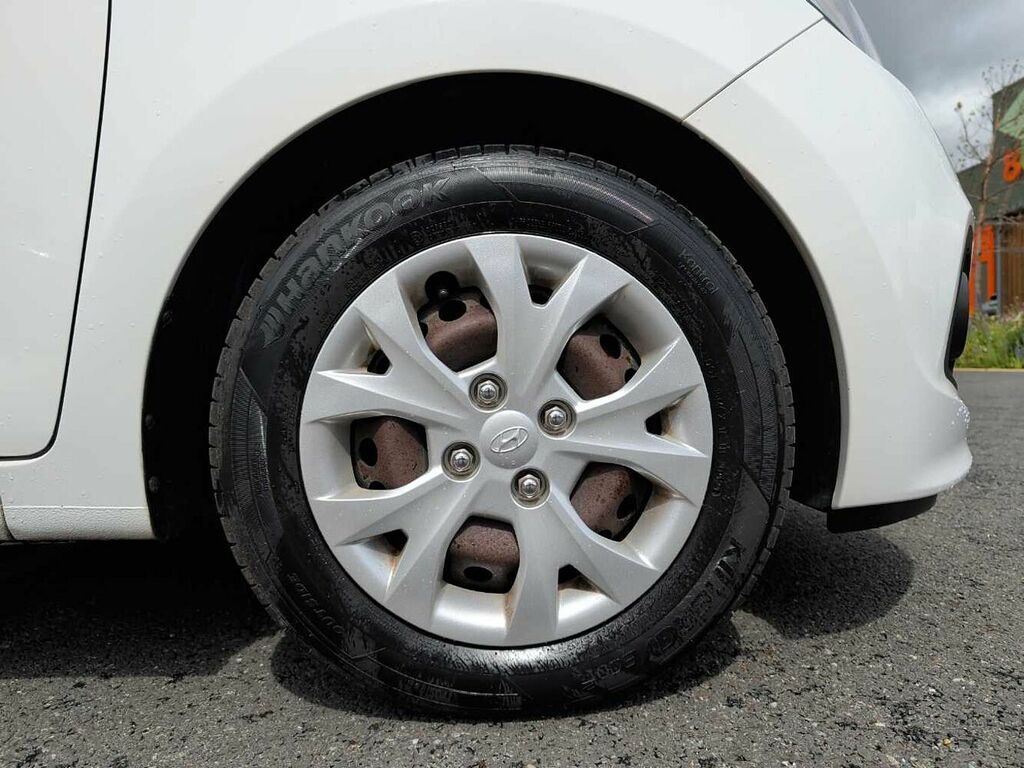 Hyundai I10 1.2 Se White #5