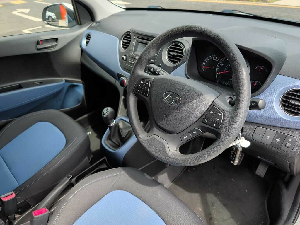 Hyundai I10 1.2 Se White #6
