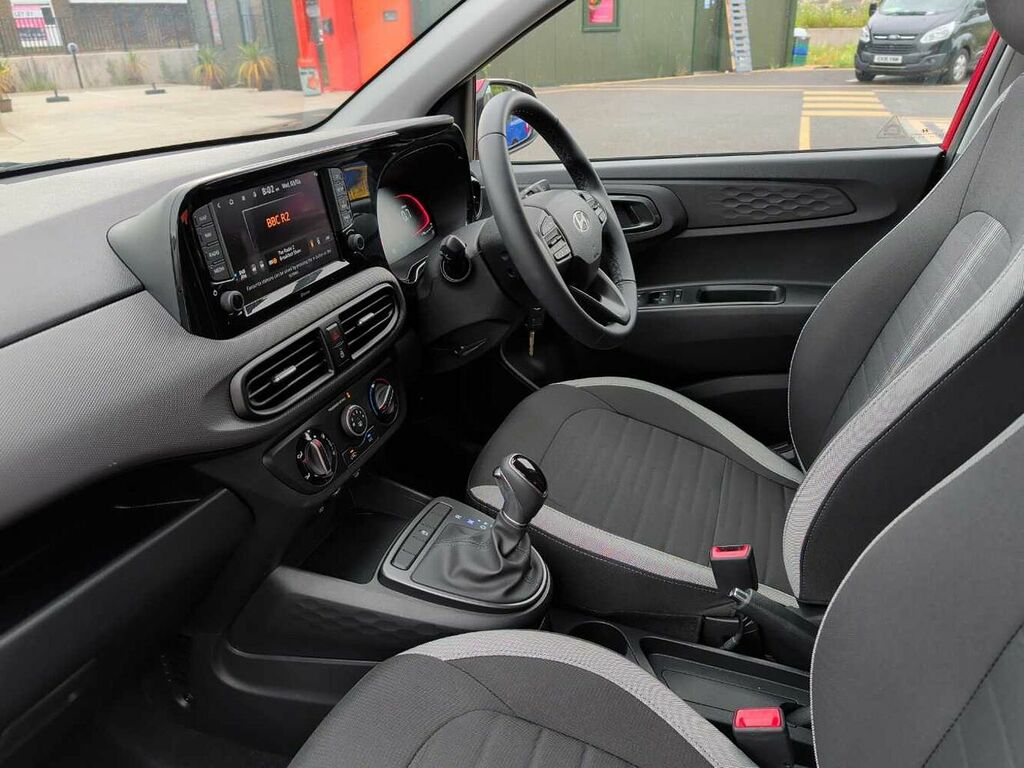 Hyundai I10 1.0 63 Advance Nav LN26VGT Red #2