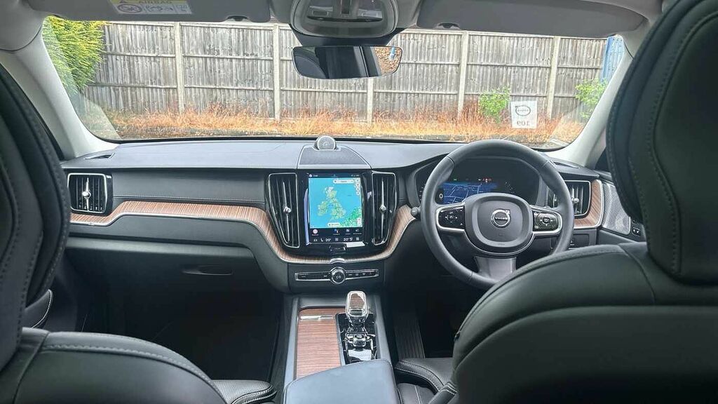 Volvo XC60 Ultimate, B5 Awd Mild Hybrid, Dark RV72EFN Black #5