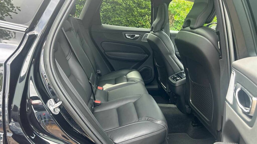 Volvo XC60 Ultimate, B5 Awd Mild Hybrid, Dark RV72EFN Black #6