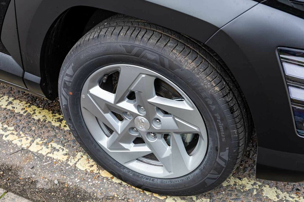 Hyundai Kona 1.6T 138 Advance Black #5