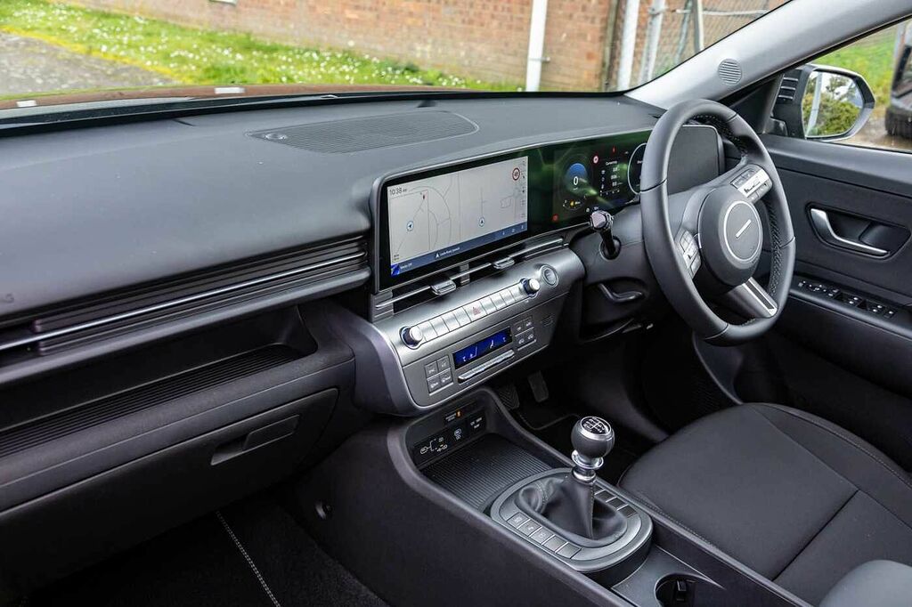 Hyundai Kona 1.6T 138 Advance Black #2