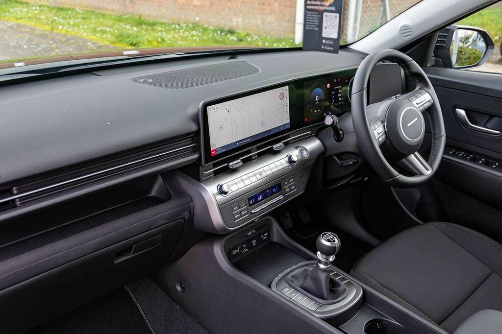 Hyundai Kona 1.6T 138 Advance Black #2