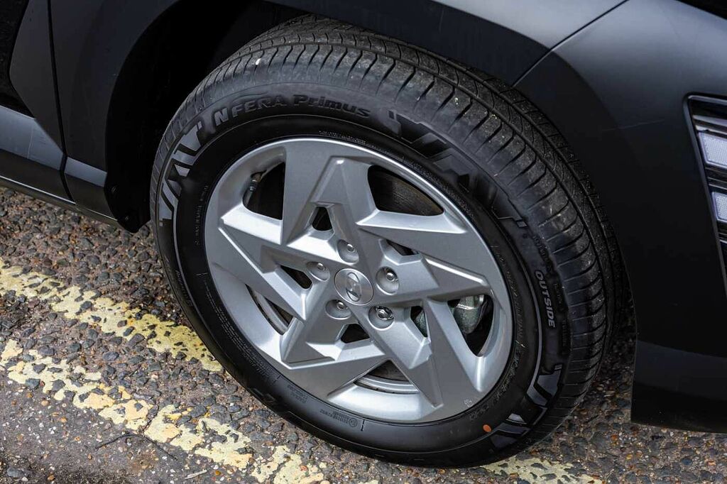 Hyundai Kona 1.6T 138 Advance Black #5