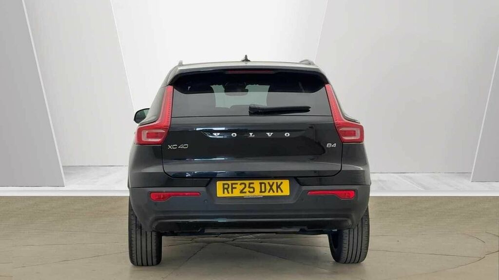 Volvo XC40 Plus, B4 Mild Hybrid, Dark Black #4