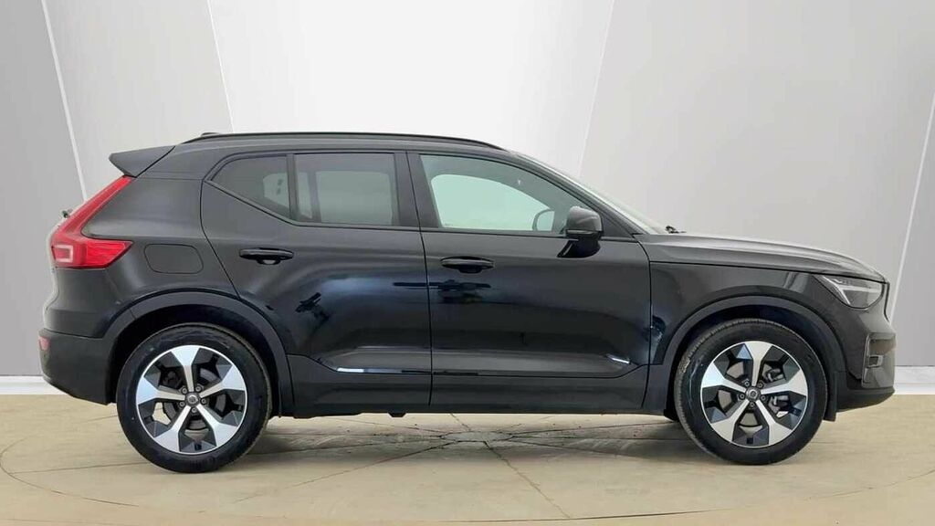 Volvo XC40 Plus, B4 Mild Hybrid, Dark Black #2