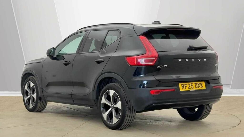 Volvo XC40 Plus, B4 Mild Hybrid, Dark Black #5