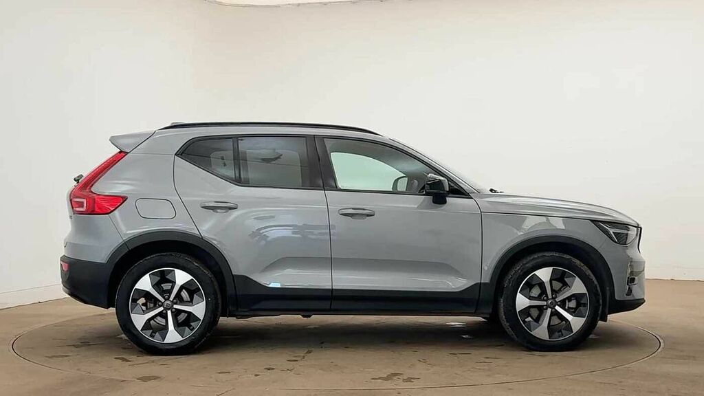 Volvo XC40 Plus, B4 Mild Hybrid, Dark Grey #2