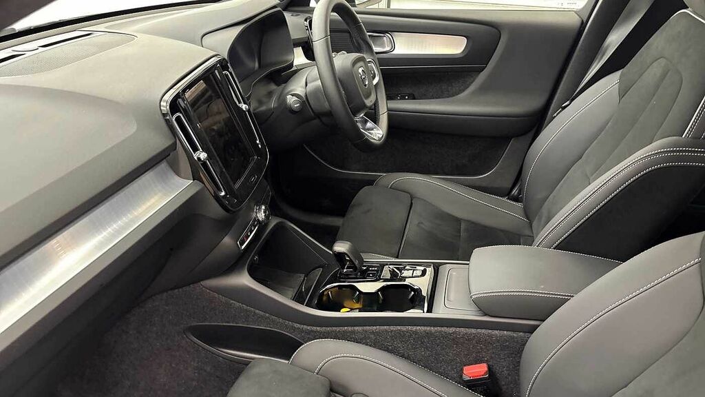 Volvo XC40 Plus, B4 Mild Hybrid, Dark Grey #6