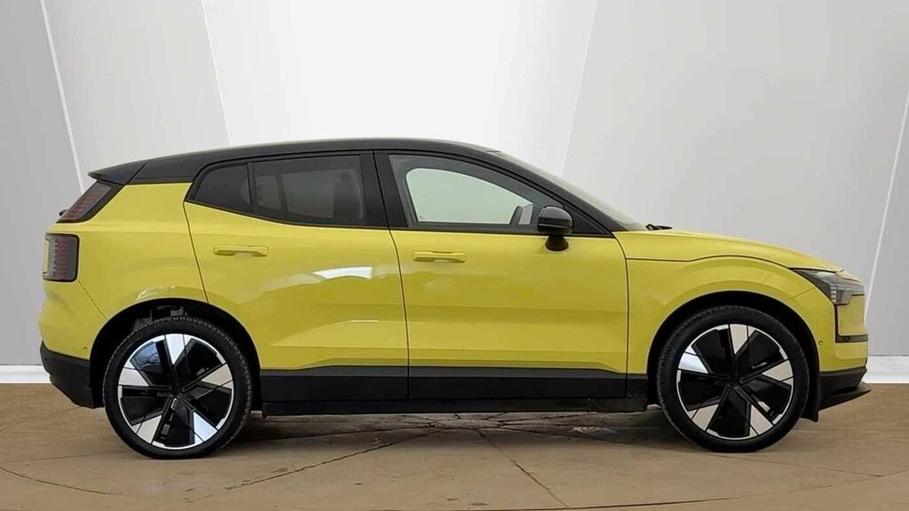 Volvo EX30 Ultra, Single Motor Extended Range, Yellow #2