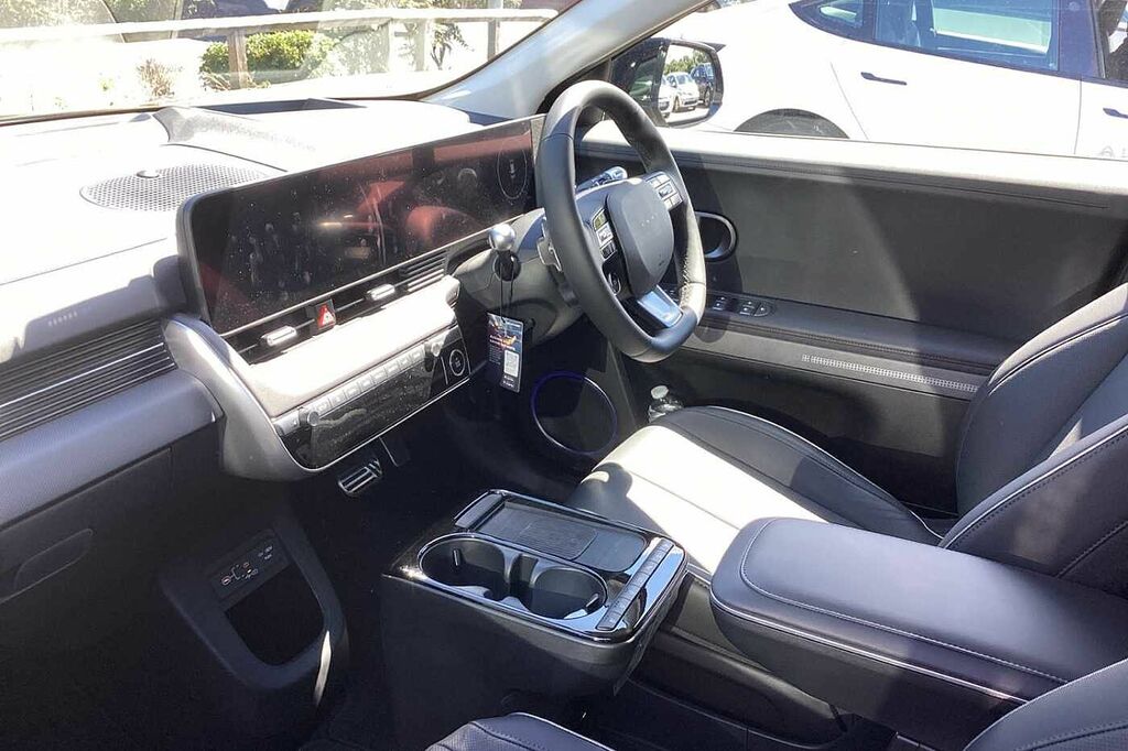 Hyundai Ioniq 5 239Kw Ultimate 84 Kwh Awd LL26OVV Black #2