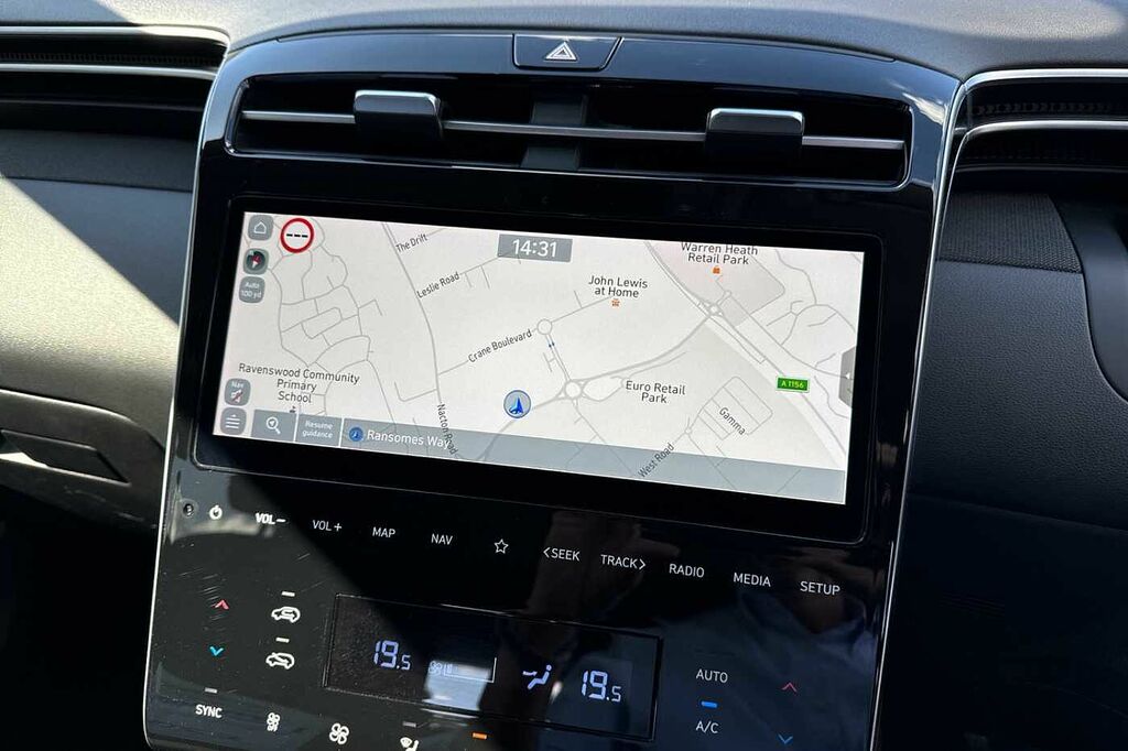 Hyundai Tucson Se Connect Grey #19