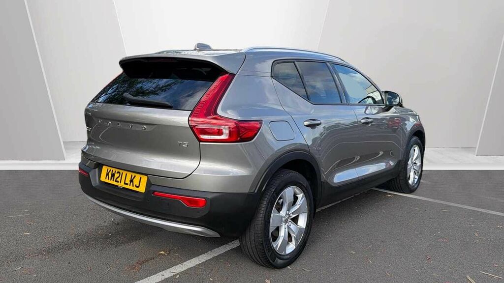 Volvo XC40 Momentum, T3 KW21LKJ Grey #2
