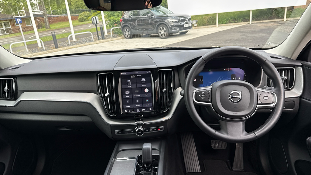 Volvo XC60 Core, B5 Awd Mild Hybrid, MA24GYK Black #5