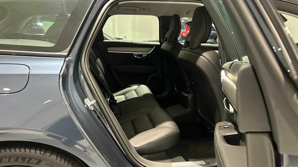 Volvo V90 Plus, T6 Awd Plug-in Hybrid, Dark LM75VTC Blue #6