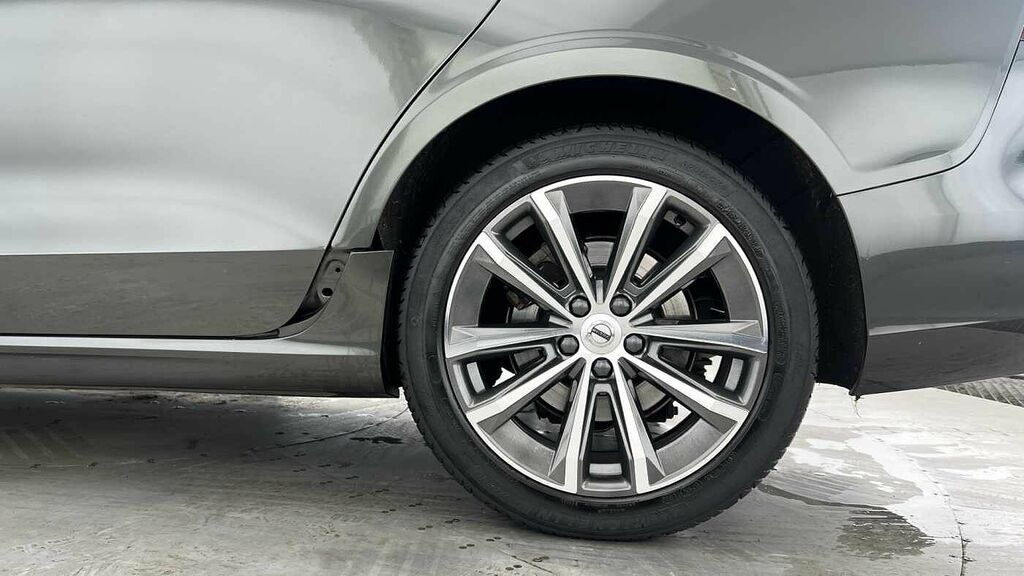 Volvo V60 Momentum, B3 Mild Hybrid Grey #4