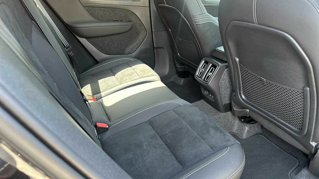 Volvo XC40 Black Edition Plus, B3 Mild Hybrid, MJ75JXA Black #6