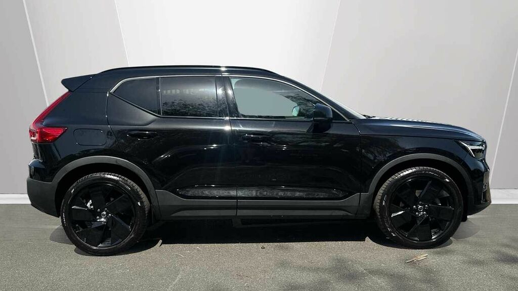 Volvo XC40 Black Edition Plus, B3 Mild Hybrid, MJ75JXA Black #3