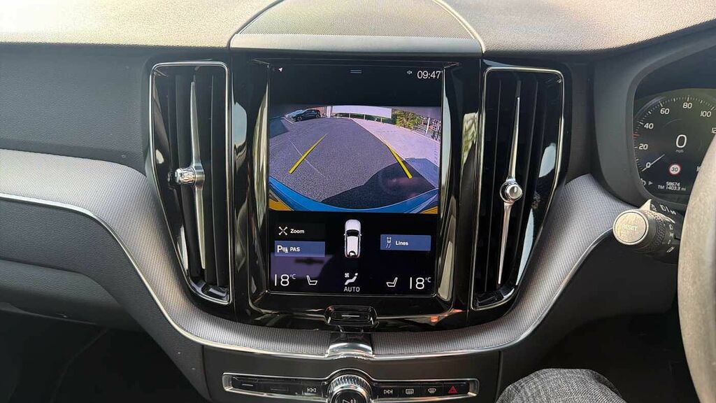 Volvo XC60 B5 P Momentum Blue #16