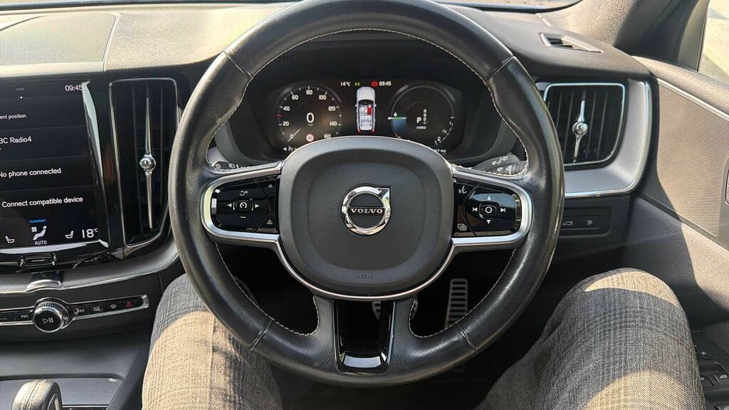 Volvo XC60 B5 P Momentum Blue #10
