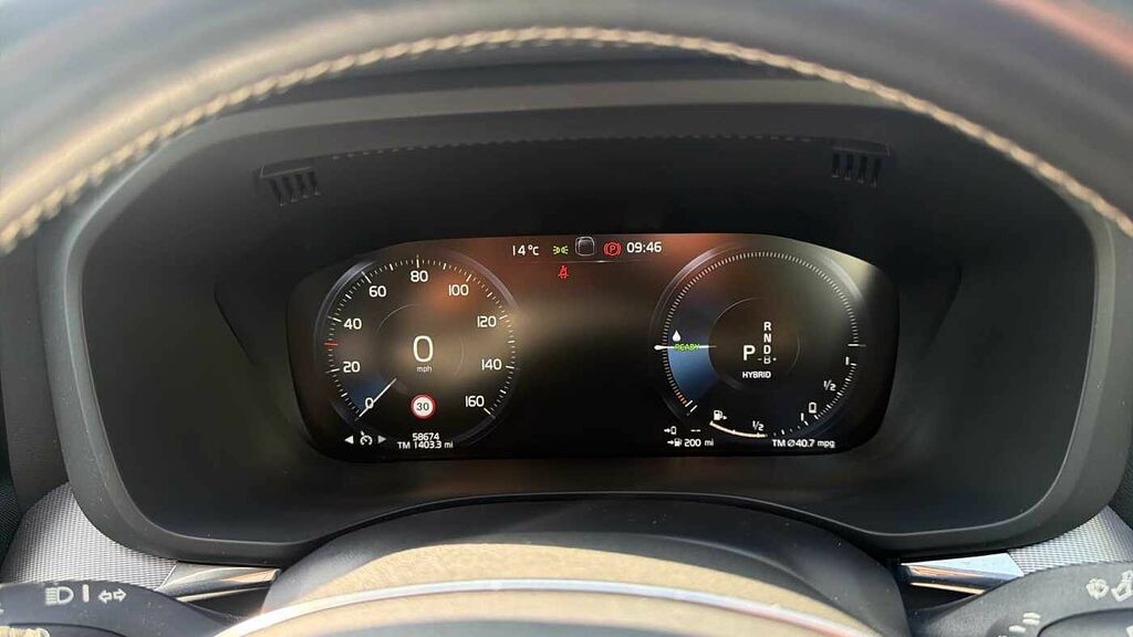 Volvo XC60 B5 P Momentum Blue #11