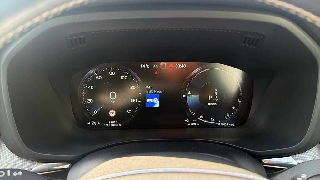 Volvo XC60 B5 P Momentum Blue #42