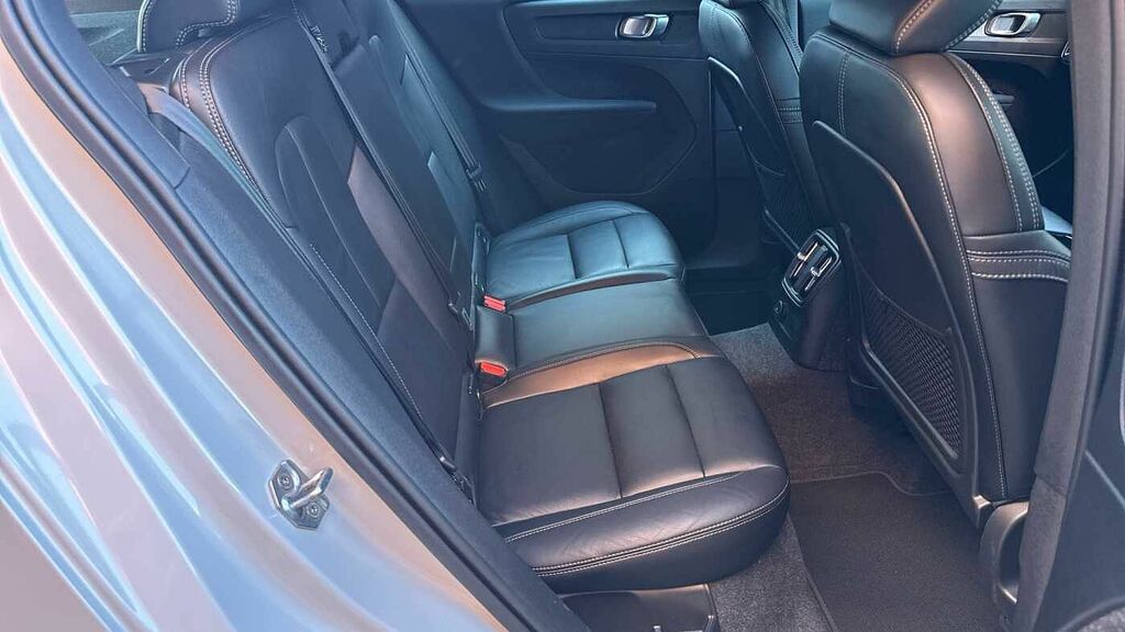 Volvo XC40 Recharge Inscription Pro, T5 Plug-in Hybrid Silver #6