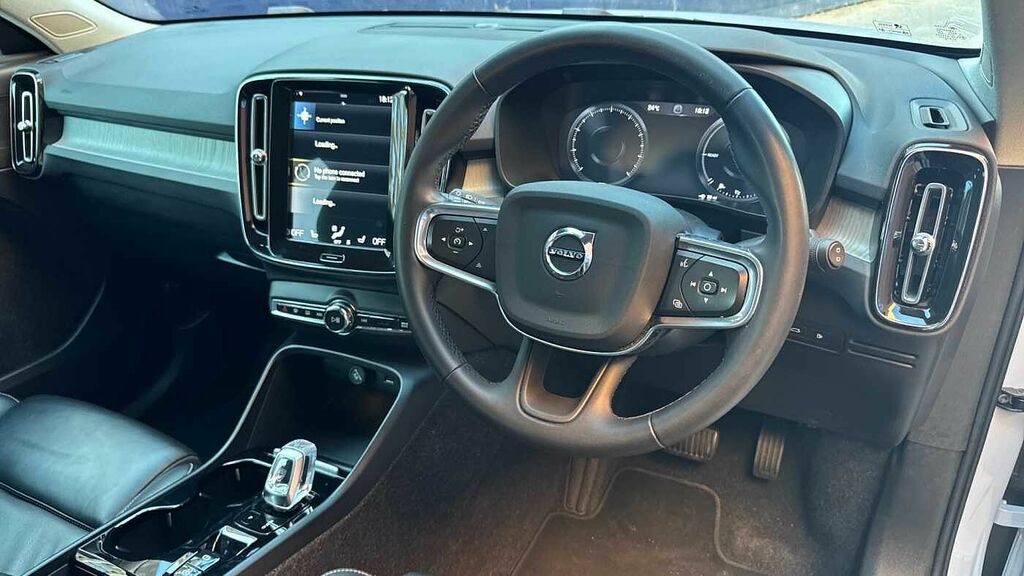 Volvo XC40 Recharge Inscription Pro, T5 Plug-in Hybrid Silver #4