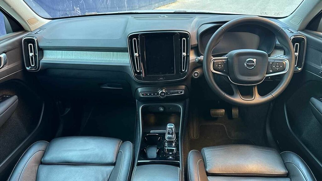Volvo XC40 Recharge Inscription Pro, T5 Plug-in Hybrid Silver #5