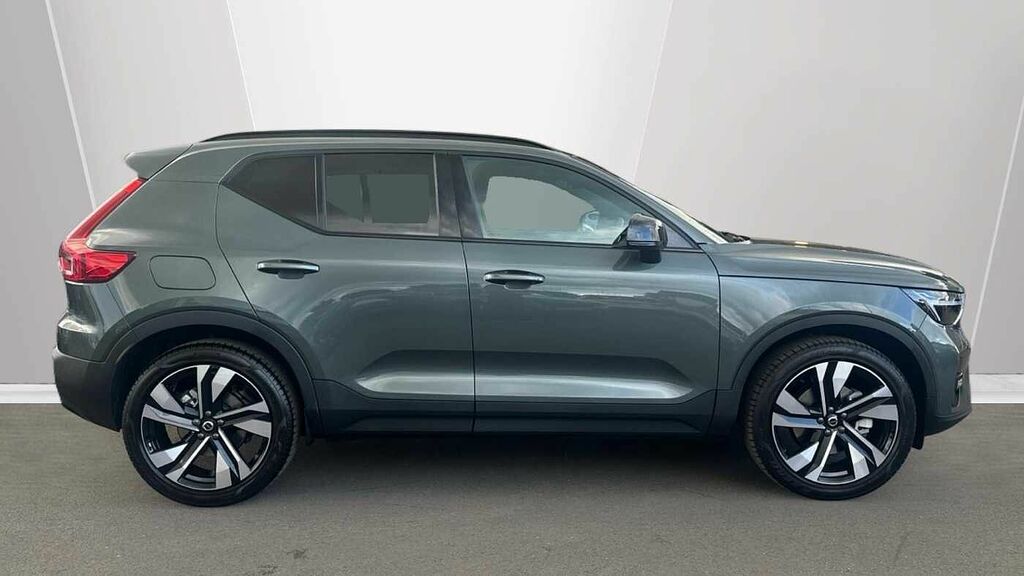Volvo XC40 Plus, B3 Mild Hybrid, Dark LL26ONO #3