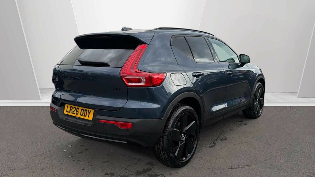 Volvo XC40 Black Edition Plus, B4 Mild Hybrid, LR26ODY Blue #2