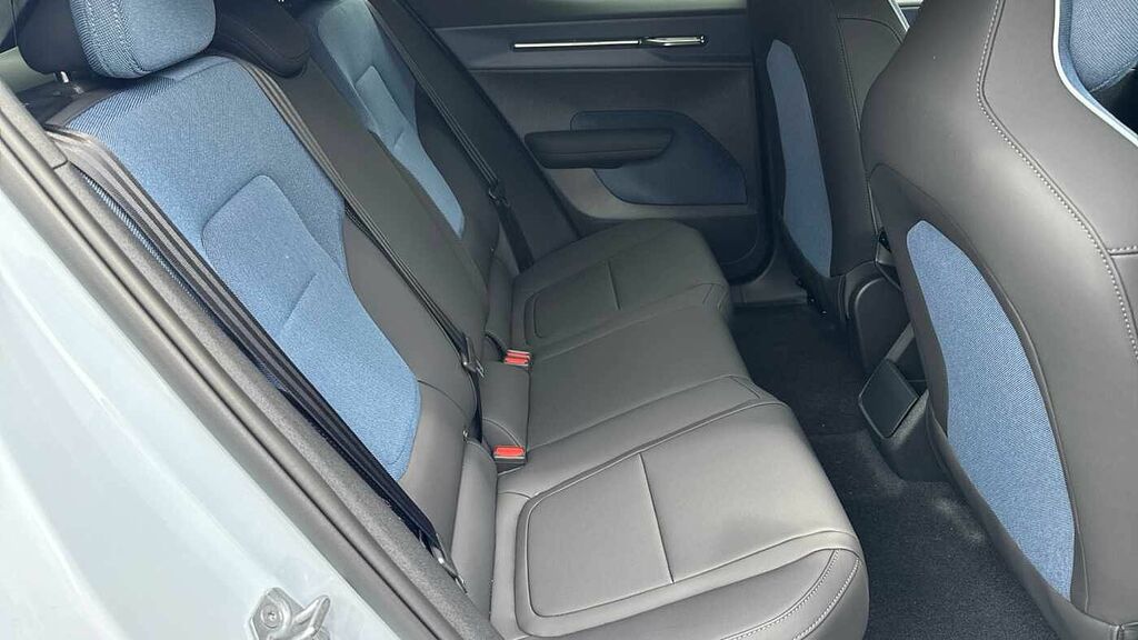 Volvo EX30 Plus, Twin Motor Performance, Blue #6