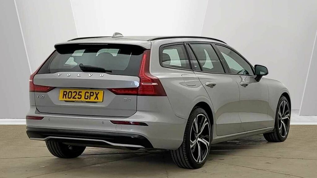 Volvo V60 Plus, B4 Mild Hybrid, Dark Silver #3