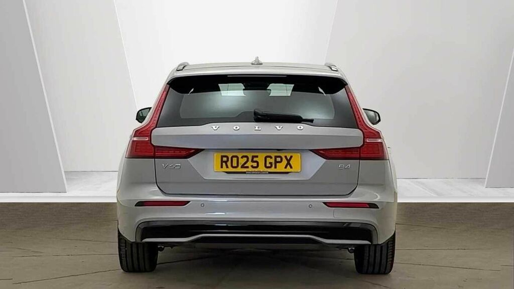 Volvo V60 Plus, B4 Mild Hybrid, Dark Silver #4