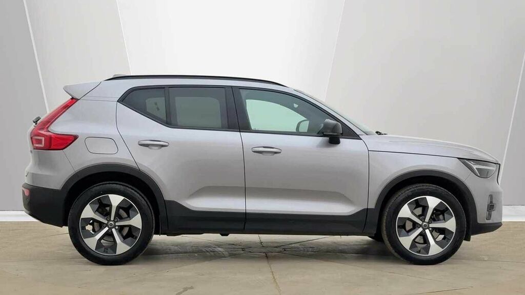Volvo XC40 Plus, B4 Mild Hybrid, Dark Silver #2