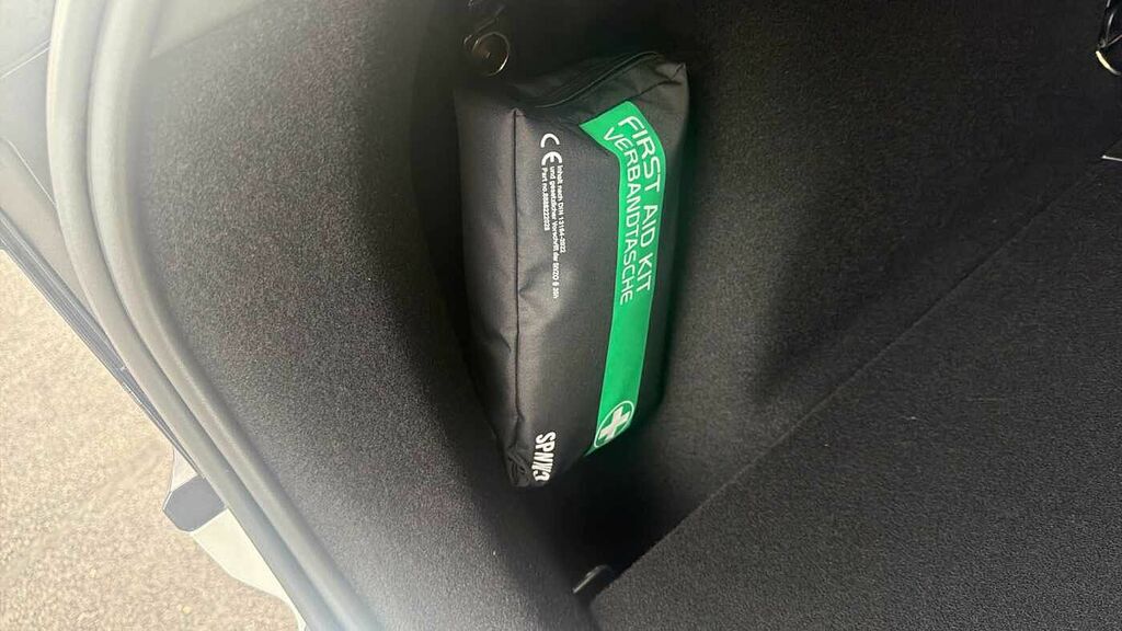 Volvo EX30 Ultra, Single Motor Extended Range, Black #32