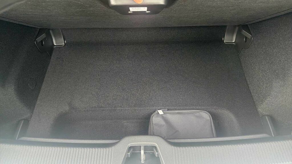 Volvo EX30 Ultra, Single Motor Extended Range, Black #33