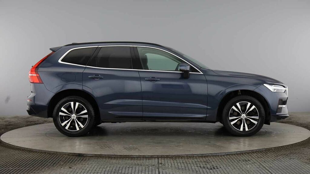 Volvo XC60 2.0 B5p Momentum Awd Geartronic Blue #2