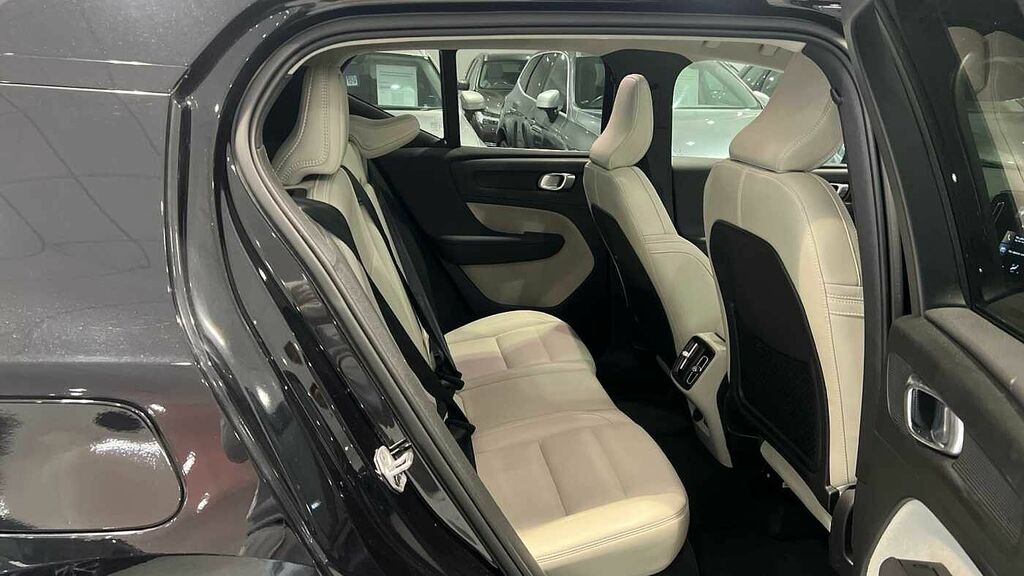 Volvo XC40 Inscription, B4 Awd Mild Hybrid CF21KXU Black #6