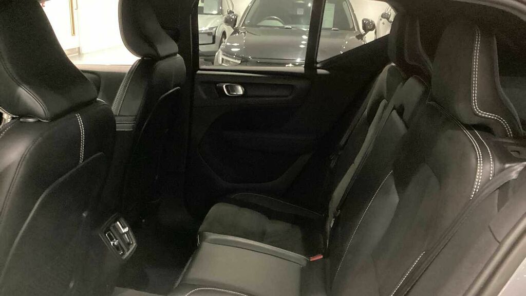 Volvo XC40 Xc40 Momentum D3 Black #28