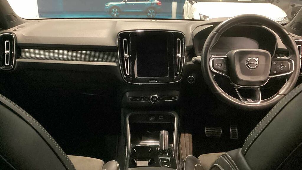 Volvo XC40 Xc40 Momentum D3 Black #5