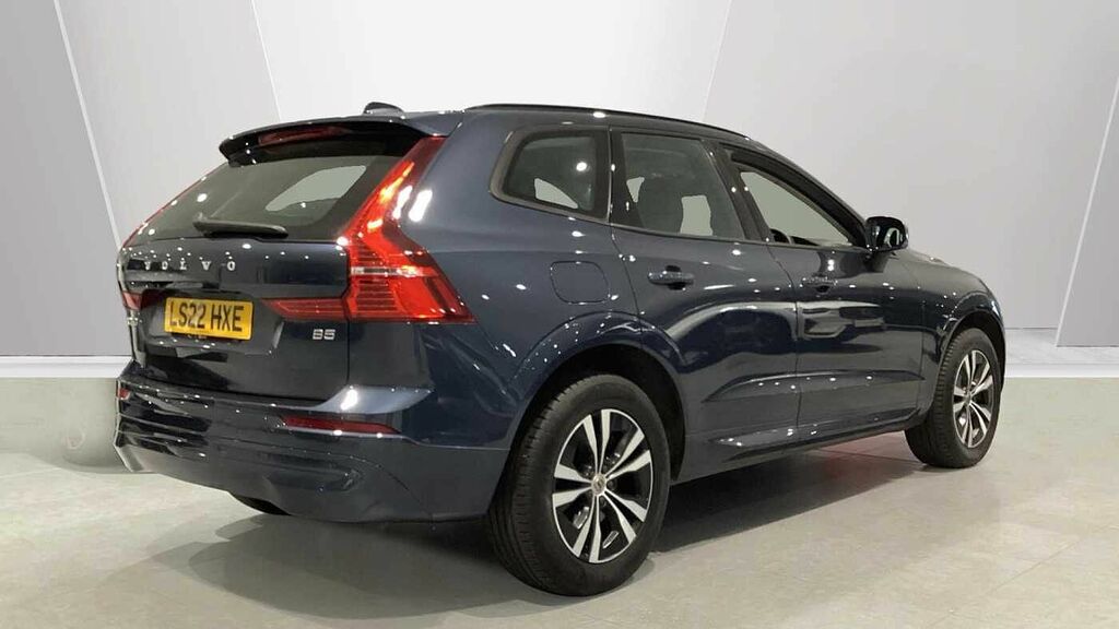 Volvo XC60 Momentum, B5 Mild Hybrid Blue #2