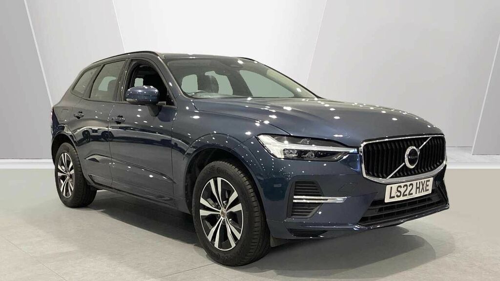 Volvo XC60 Momentum, B5 Mild Hybrid Blue