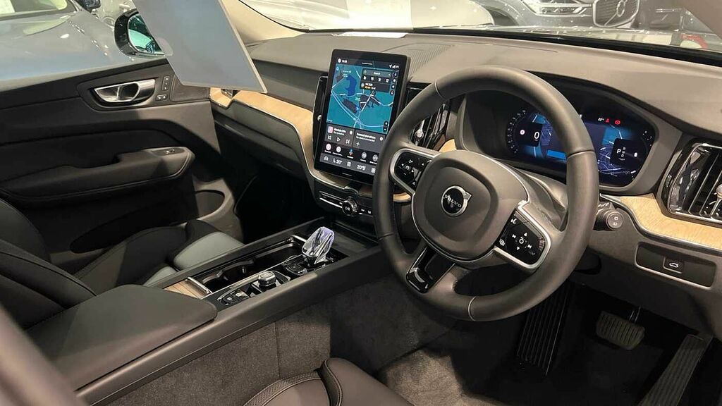 Volvo XC60 Plus, B5 Awd Mild Hybrid, Dark LC26YZM #4