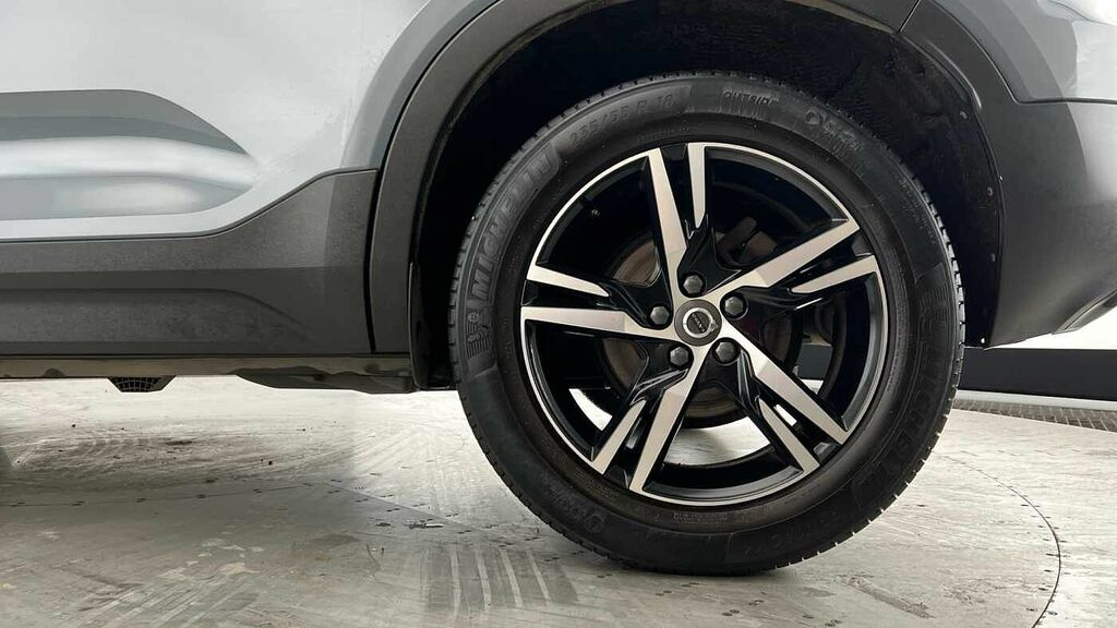 Volvo XC40 R-design, T3 NA22WKG Grey #4